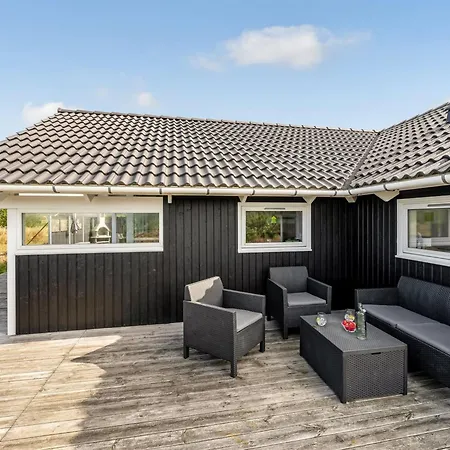 Feriehus Christan - 1-2km From The Sea By Interhome
