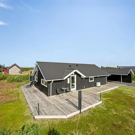 Christan - 1-2km From The Sea By Interhome Feriehus