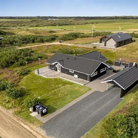 Christan - 1-2km From The Sea By Interhome *