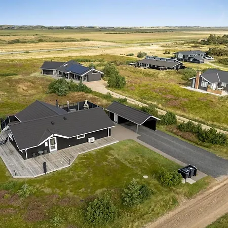 Christan - 1-2km From The Sea By Interhome